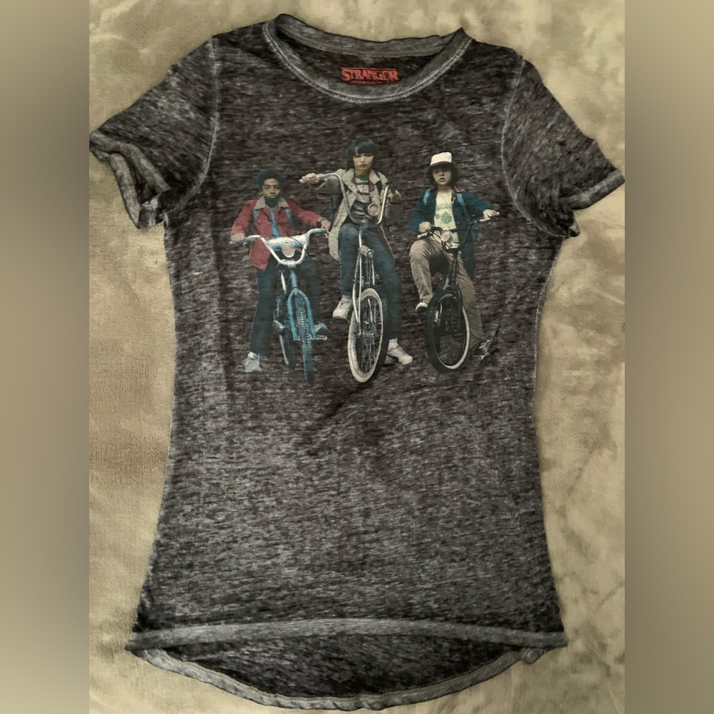 Stranger Things T-Shirt Womens cut size XS grey/ black